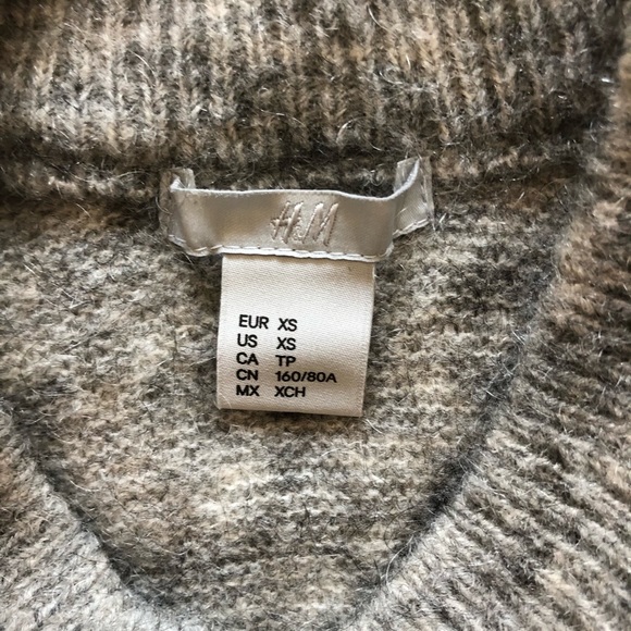 H&M fine knit sweater - Picture 2 of 2